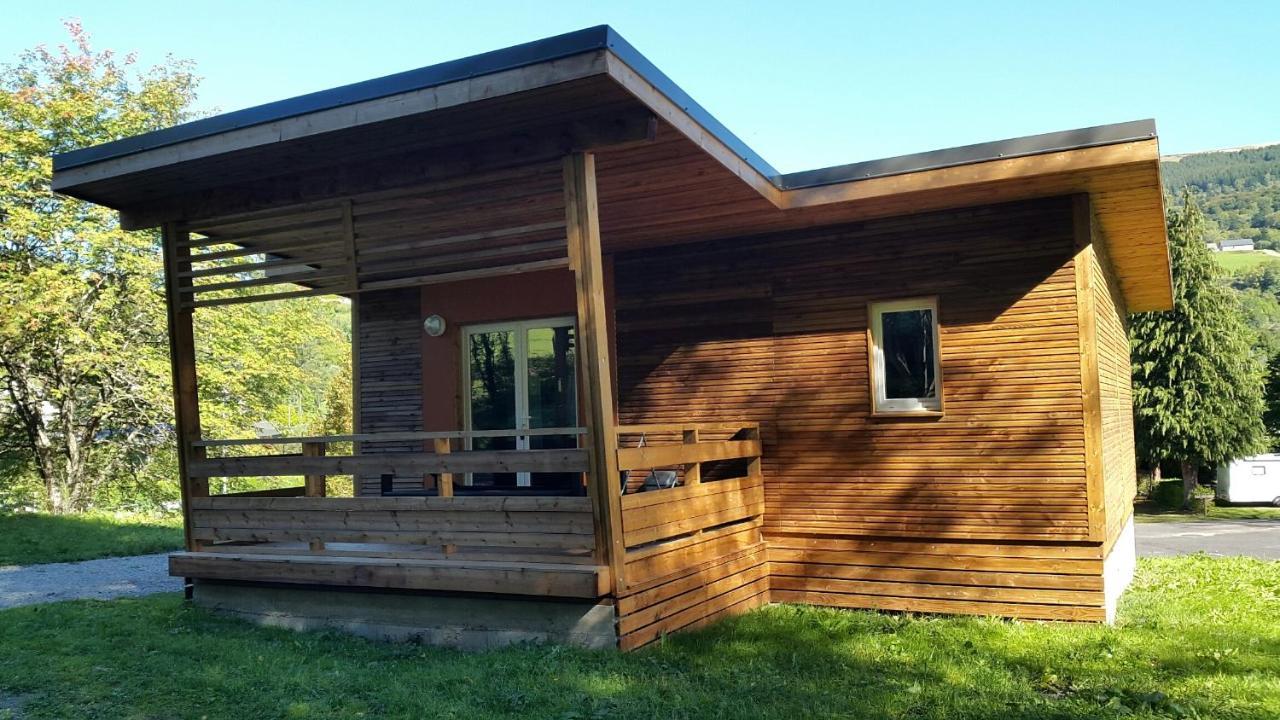 Camping Les Vernieres La Bourboule Sancy エクステリア 写真