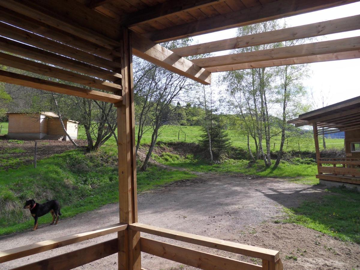 Camping Les Vernieres La Bourboule Sancy エクステリア 写真