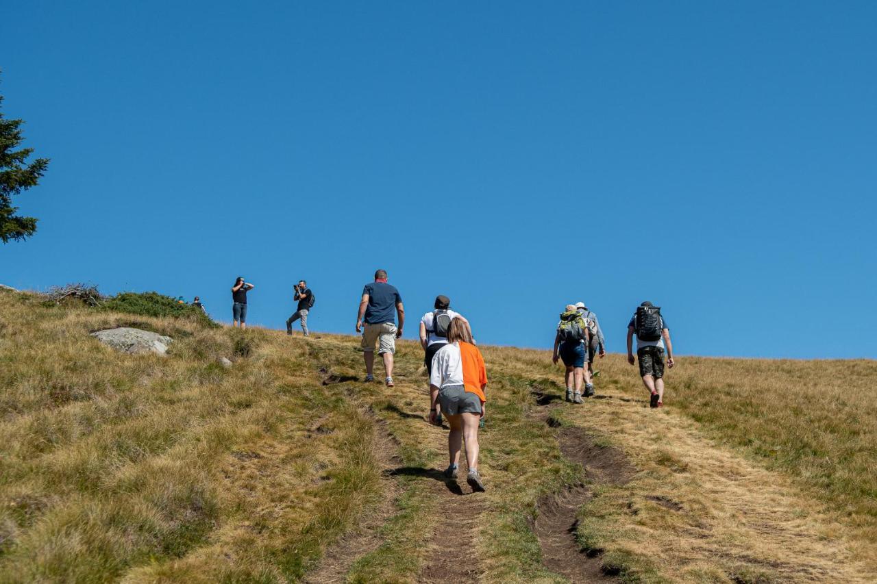 Camping Les Vernieres La Bourboule Sancy エクステリア 写真
