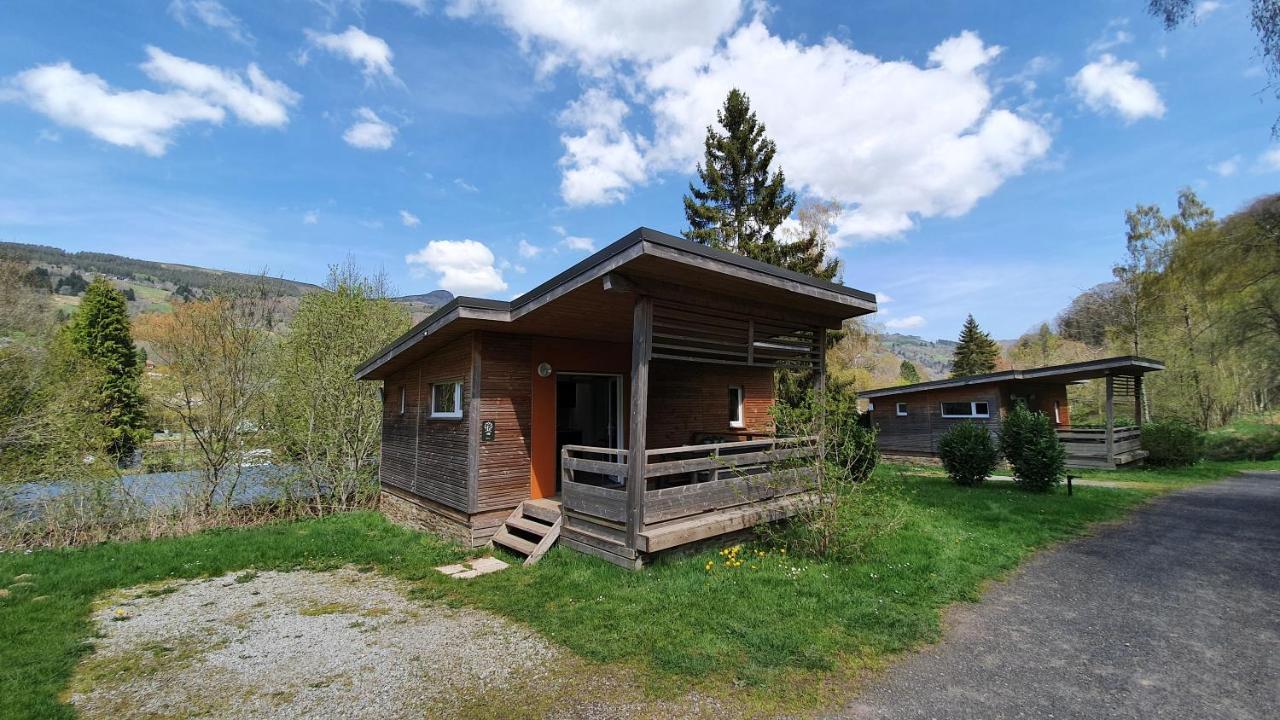 Camping Les Vernieres La Bourboule Sancy エクステリア 写真