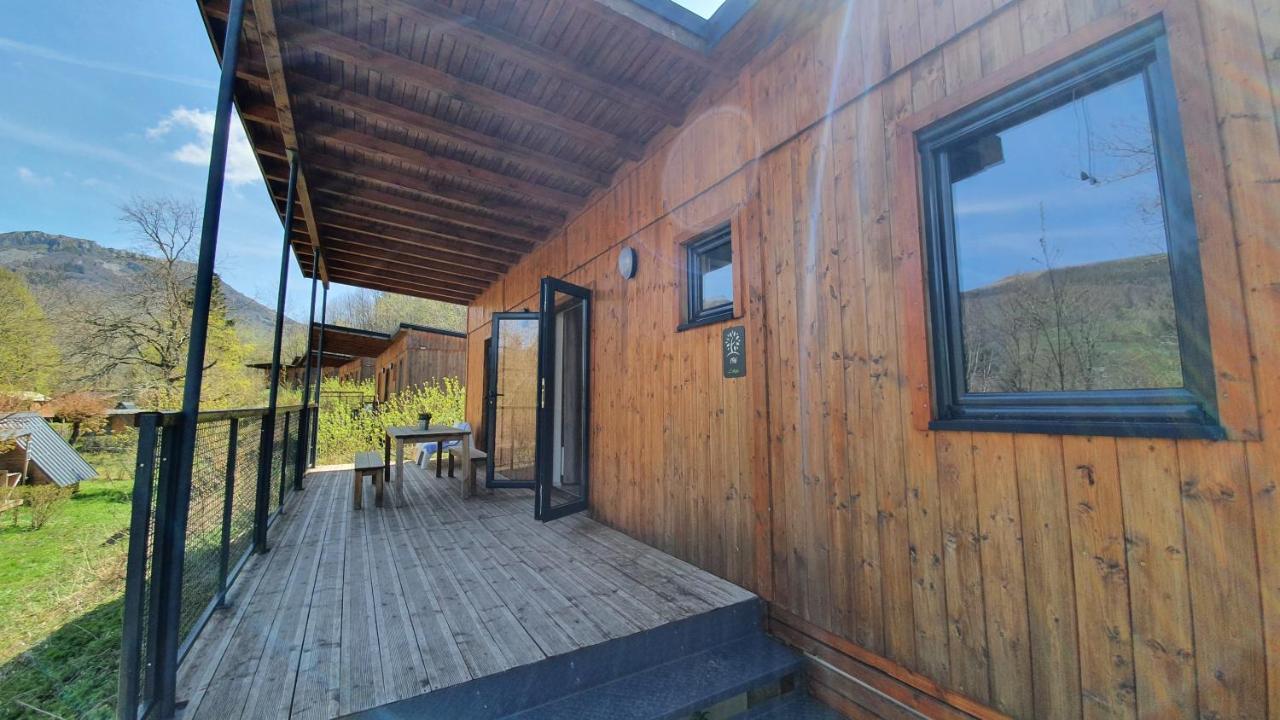 Camping Les Vernieres La Bourboule Sancy エクステリア 写真
